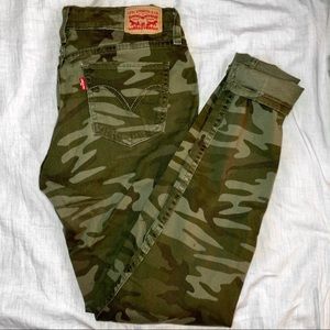 LEVI 535 Skinny Denim